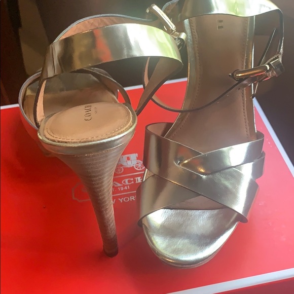 Coach Platforms Size 7.5 - With Box - Picture 3 of 3